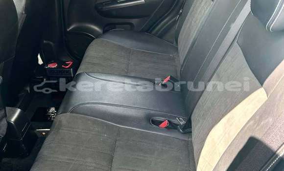 Buy Used Suzuki Swift Blue Car in Bandar Seri Begawan in Brunei-Muara Buy Used Suzuki Swift Blue Car in Bandar Seri Begawan in Brunei-Muara