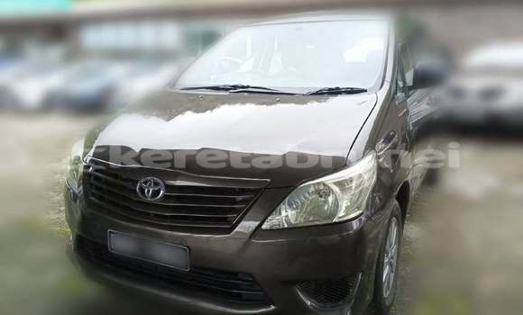 Buy Used Toyota innova Black Car in Bandar Seri Begawan in Brunei-Muara Buy Used Toyota innova Black Car in Bandar Seri Begawan in Brunei-Muara