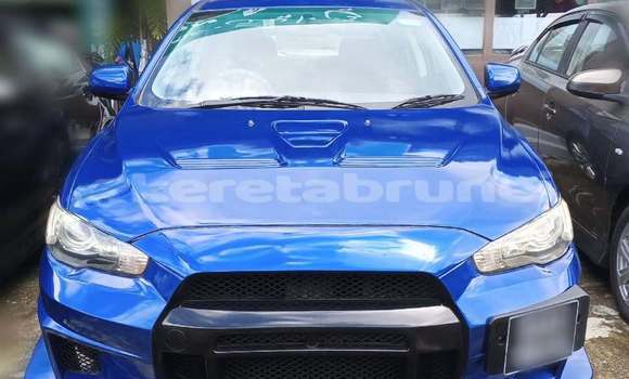 Buy Used Mitsubishi Lancer Blue Car in Bandar Seri Begawan in Brunei-Muara Buy Used Mitsubishi Lancer Blue Car in Bandar Seri Begawan in Brunei-Muara