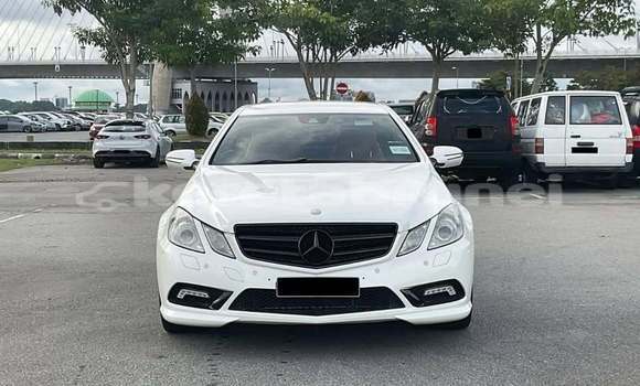 Buy Used Mercedes-Benz E–Class White Car in Bandar Seri Begawan in Brunei-Muara Buy Used Mercedes-Benz E–Class White Car in Bandar Seri Begawan in Brunei-Muara
