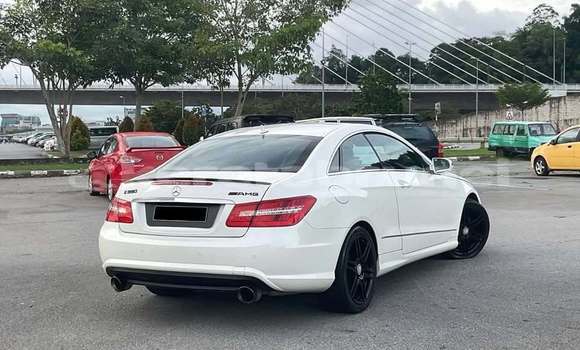 Buy Used Mercedes-Benz E–Class White Car in Bandar Seri Begawan in Brunei-Muara Buy Used Mercedes-Benz E–Class White Car in Bandar Seri Begawan in Brunei-Muara