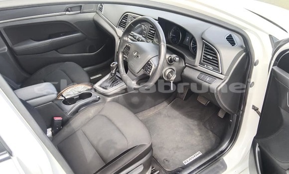 Buy Used Hyundai Elantra White Car in Bandar Seri Begawan in Brunei-Muara Buy Used Hyundai Elantra White Car in Bandar Seri Begawan in Brunei-Muara