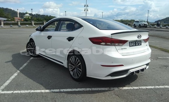 Buy Used Hyundai Elantra White Car in Bandar Seri Begawan in Brunei-Muara Buy Used Hyundai Elantra White Car in Bandar Seri Begawan in Brunei-Muara