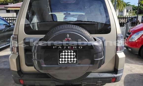 Buy Used Mitsubishi Pajero Other Car in Bandar Seri Begawan in Brunei-Muara Buy Used Mitsubishi Pajero Other Car in Bandar Seri Begawan in Brunei-Muara