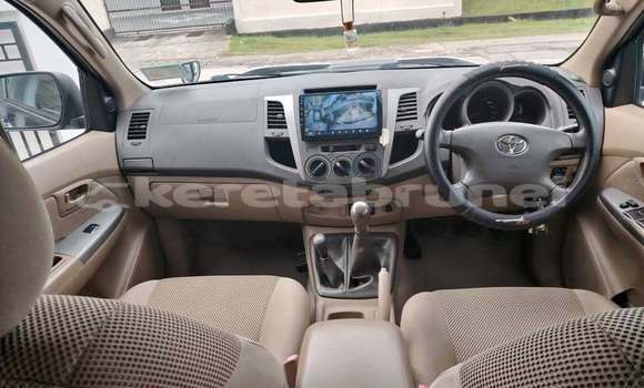 Buy Used Toyota Hilux Other Car in Bandar Seri Begawan in Brunei-Muara Buy Used Toyota Hilux Other Car in Bandar Seri Begawan in Brunei-Muara