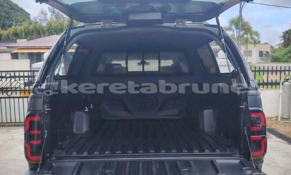 Buy Used Toyota Hilux Other Car in Bandar Seri Begawan in Brunei-Muara Buy Used Toyota Hilux Other Car in Bandar Seri Begawan in Brunei-Muara