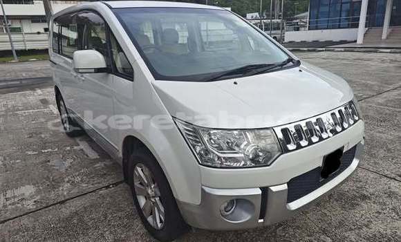 Buy Used Mitsubishi Delica Other Car in Bandar Seri Begawan in Brunei-Muara Buy Used Mitsubishi Delica Other Car in Bandar Seri Begawan in Brunei-Muara