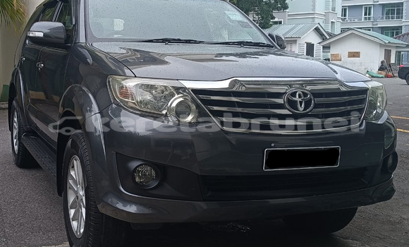 Buy Used Toyota Fortuner Black Car in Bandar Seri Begawan in Brunei-Muara Buy Used Toyota Fortuner Black Car in Bandar Seri Begawan in Brunei-Muara