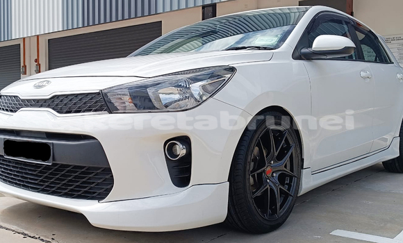 Buy Used Kia Rio White Car in Bandar Seri Begawan in Brunei-Muara Buy Used Kia Rio White Car in Bandar Seri Begawan in Brunei-Muara