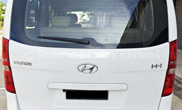 Buy Used Hyundai H1 White Car in Bandar Seri Begawan in Brunei-Muara Buy Used Hyundai H1 White Car in Bandar Seri Begawan in Brunei-Muara