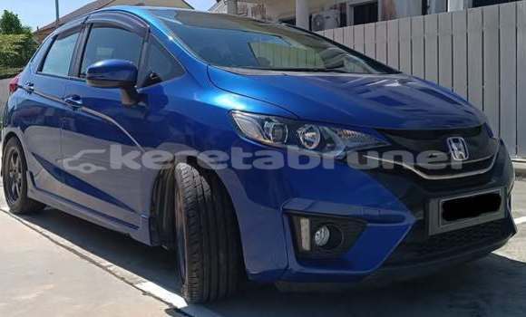 Buy Used Honda Jazz Blue Car in Bandar Seri Begawan in Brunei-Muara Buy Used Honda Jazz Blue Car in Bandar Seri Begawan in Brunei-Muara