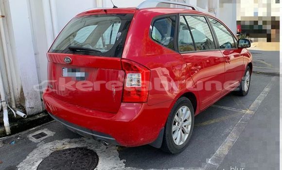 Buy Used Kia Carens Red Car in Bandar Seri Begawan in Brunei-Muara Buy Used Kia Carens Red Car in Bandar Seri Begawan in Brunei-Muara