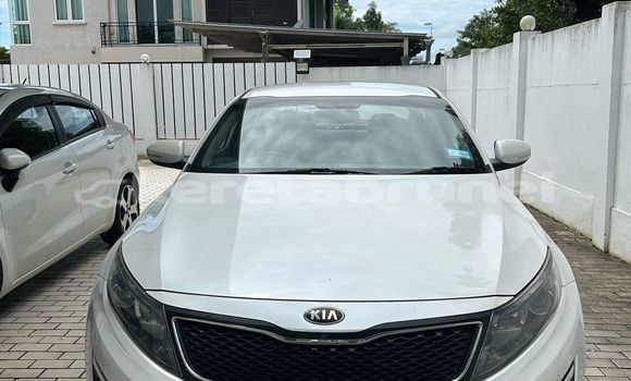 Buy Used Kia Optima White Car in Bandar Seri Begawan in Brunei-Muara Buy Used Kia Optima White Car in Bandar Seri Begawan in Brunei-Muara
