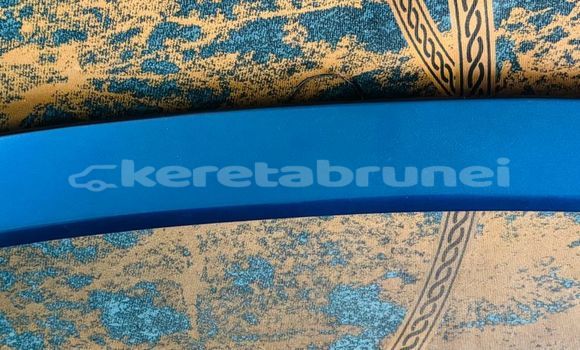 Medium with watermark 121152