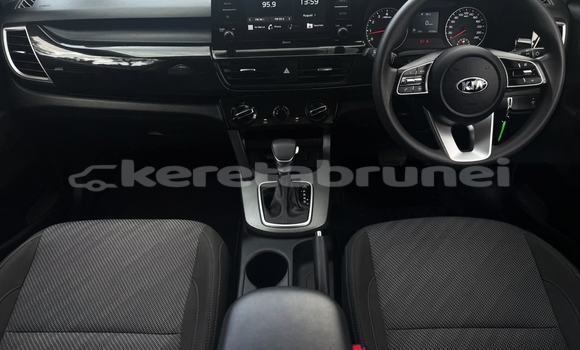 Buy Used Kia Sedona Red Car in Bandar Seri Begawan in Brunei-Muara Buy Used Kia Sedona Red Car in Bandar Seri Begawan in Brunei-Muara