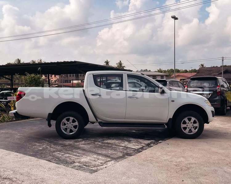 Big with watermark mitsubishi l200 brunei muara bandar seri begawan 7321