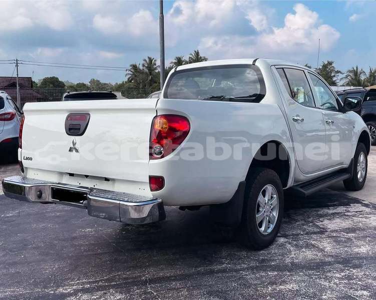 Big with watermark mitsubishi l200 brunei muara bandar seri begawan 7321