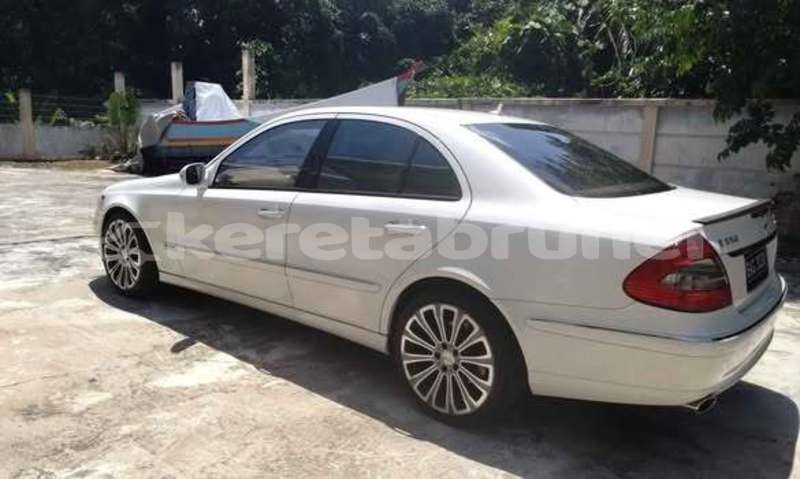 Big with watermark mercedes viano brunei muara bandar seri begawan 7334