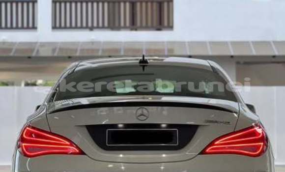 Buy Used Mercedes Viano Other Car in Bandar Seri Begawan in Brunei-Muara Buy Used Mercedes Viano Other Car in Bandar Seri Begawan in Brunei-Muara