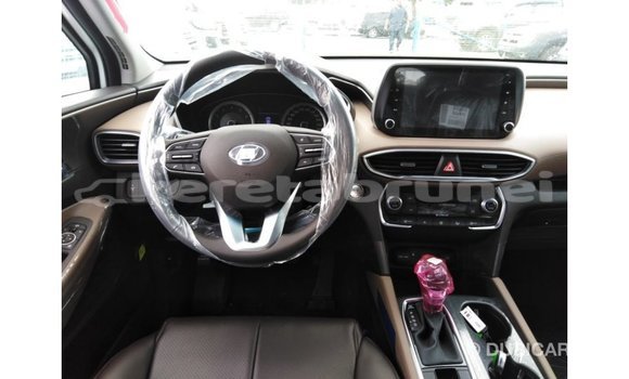 Buy Import Hyundai Santa Fe White Car in Import - Dubai in Belait Buy Import Hyundai Santa Fe White Car in Import - Dubai in Belait