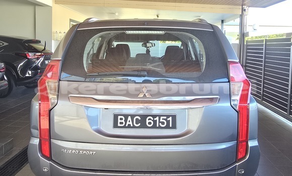 Buy Used Mitsubishi Pajero Sport Silver Car in Bandar Seri Begawan in Brunei-Muara Buy Used Mitsubishi Pajero Sport Silver Car in Bandar Seri Begawan in Brunei-Muara