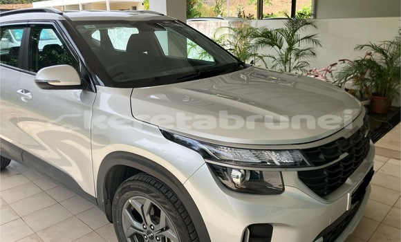 Buy Used Kia Sportage Silver Car in Bandar Seri Begawan in Brunei-Muara