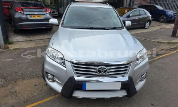Buy Used Toyota RAV4 White Car in Bandar Seri Begawan in Brunei-Muara Buy Used Toyota RAV4 White Car in Bandar Seri Begawan in Brunei-Muara