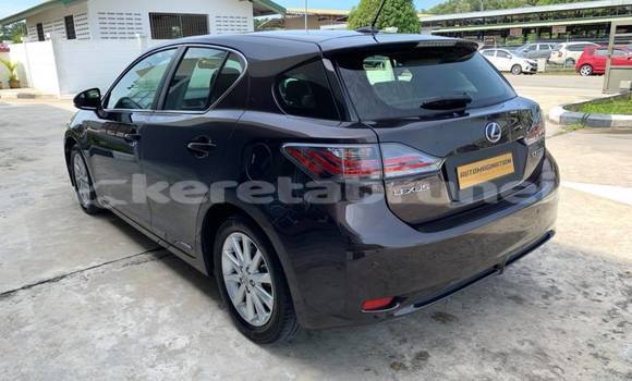 Buy Used Lexus CT Brown Car in Bandar Seri Begawan in Brunei-Muara Buy Used Lexus CT Brown Car in Bandar Seri Begawan in Brunei-Muara