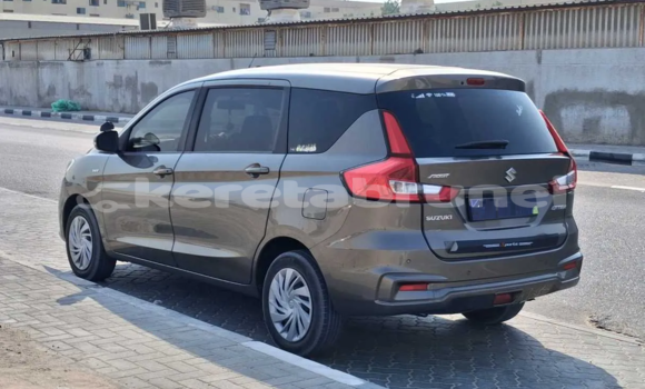 Buy Used Suzuki Ertiga Brown Car in Bandar Seri Begawan in Brunei-Muara Buy Used Suzuki Ertiga Brown Car in Bandar Seri Begawan in Brunei-Muara