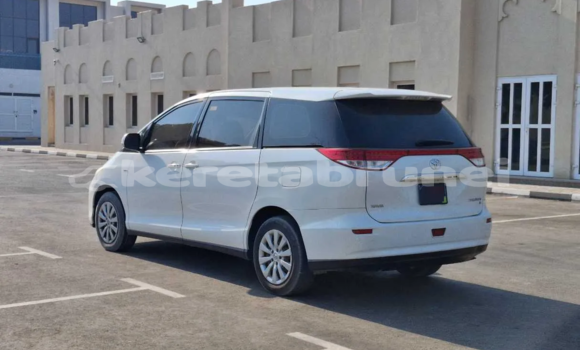 Buy Used Toyota Previa White Car in Bandar Seri Begawan in Brunei-Muara Buy Used Toyota Previa White Car in Bandar Seri Begawan in Brunei-Muara