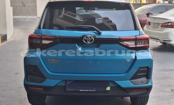 Buy Used Toyota Ractis White Car in Bandar Seri Begawan in Brunei-Muara Buy Used Toyota Ractis White Car in Bandar Seri Begawan in Brunei-Muara