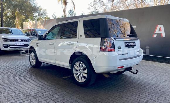 Buy Used Land Rover Freelander White Car in Bandar Seri Begawan in Brunei-Muara Buy Used Land Rover Freelander White Car in Bandar Seri Begawan in Brunei-Muara