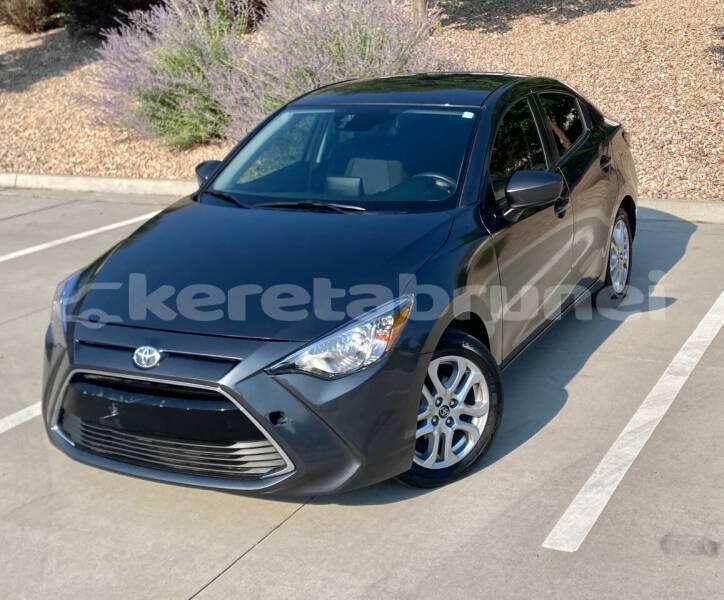 Big with watermark toyota yaris brunei muara bandar seri begawan 7484