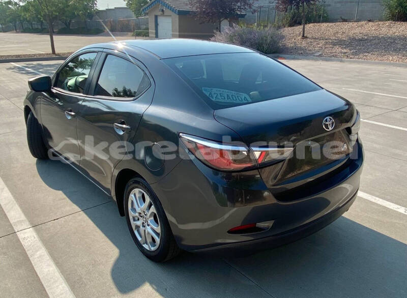 Big with watermark toyota yaris brunei muara bandar seri begawan 7484