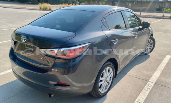 Buy Used Toyota Yaris Black Car in Bandar Seri Begawan in Brunei-Muara Buy Used Toyota Yaris Black Car in Bandar Seri Begawan in Brunei-Muara