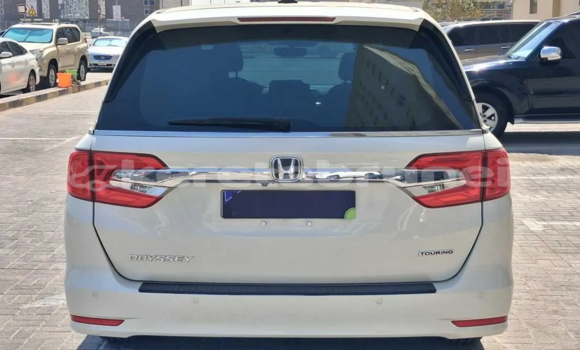 Buy Used Honda Odyssey White Car in Bandar Seri Begawan in Brunei-Muara Buy Used Honda Odyssey White Car in Bandar Seri Begawan in Brunei-Muara