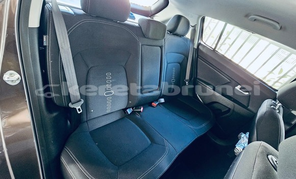 Buy Used Kia Sportage Brown Car in Bandar Seri Begawan in Brunei-Muara Buy Used Kia Sportage Brown Car in Bandar Seri Begawan in Brunei-Muara