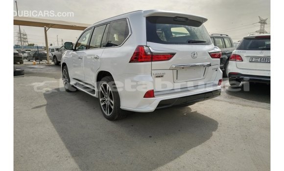 Buy Import Lexus LX White Car in Import - Dubai in Belait Buy Import Lexus LX White Car in Import - Dubai in Belait