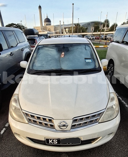 Big with watermark nissan latio belait kuala belait 7496