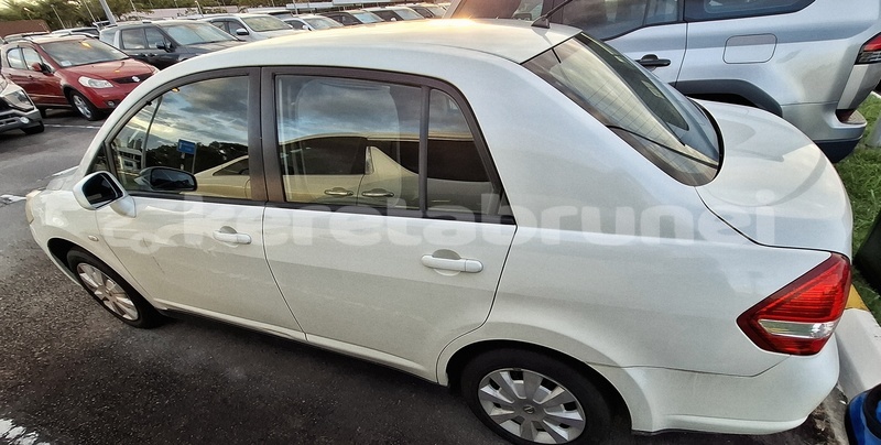 Big with watermark nissan latio belait kuala belait 7496