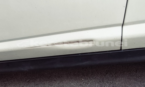 Buy Used Nissan Latio White Car in Kuala Belait in Belait Buy Used Nissan Latio White Car in Kuala Belait in Belait