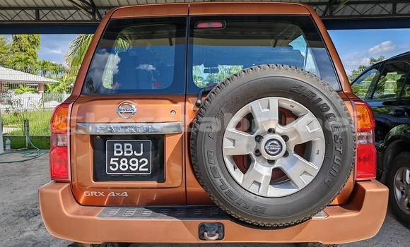 Buy Used Nissan Patrol Brown Car in Bandar Seri Begawan in Brunei-Muara Buy Used Nissan Patrol Brown Car in Bandar Seri Begawan in Brunei-Muara