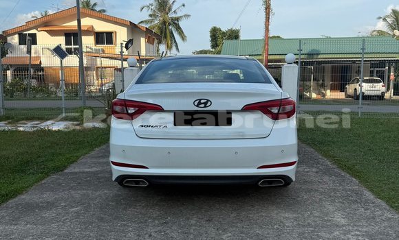 Buy Used Hyundai Sonata White Car in Bandar Seri Begawan in Brunei-Muara Buy Used Hyundai Sonata White Car in Bandar Seri Begawan in Brunei-Muara