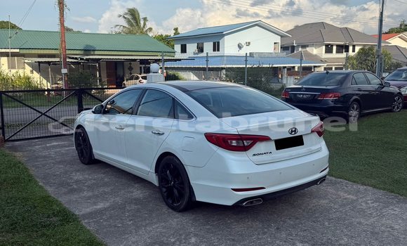 Buy Used Hyundai Sonata White Car in Bandar Seri Begawan in Brunei-Muara Buy Used Hyundai Sonata White Car in Bandar Seri Begawan in Brunei-Muara
