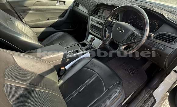 Buy Used Hyundai Sonata White Car in Bandar Seri Begawan in Brunei-Muara Buy Used Hyundai Sonata White Car in Bandar Seri Begawan in Brunei-Muara