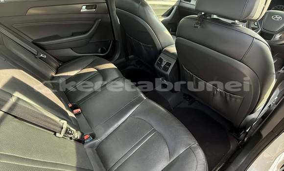 Buy Used Hyundai Sonata White Car in Bandar Seri Begawan in Brunei-Muara Buy Used Hyundai Sonata White Car in Bandar Seri Begawan in Brunei-Muara