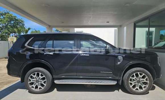 Buy Used Ford Everest Other Car in Bandar Seri Begawan in Brunei-Muara Buy Used Ford Everest Other Car in Bandar Seri Begawan in Brunei-Muara