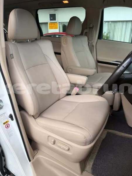 Big with watermark toyota alphard brunei muara bandar seri begawan 7523