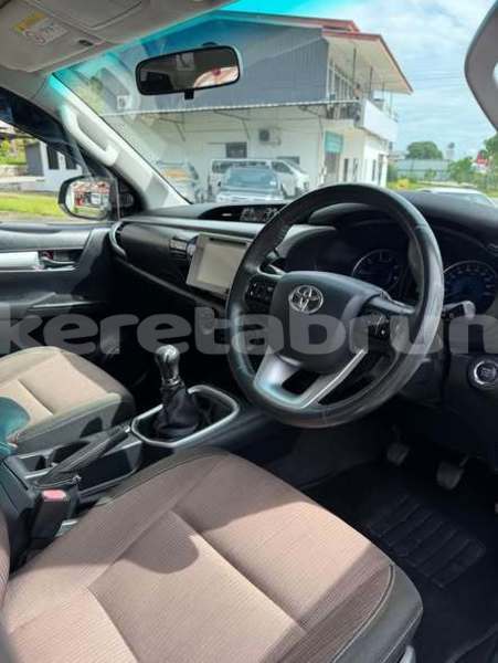 Big with watermark toyota hilux brunei muara bandar seri begawan 7524