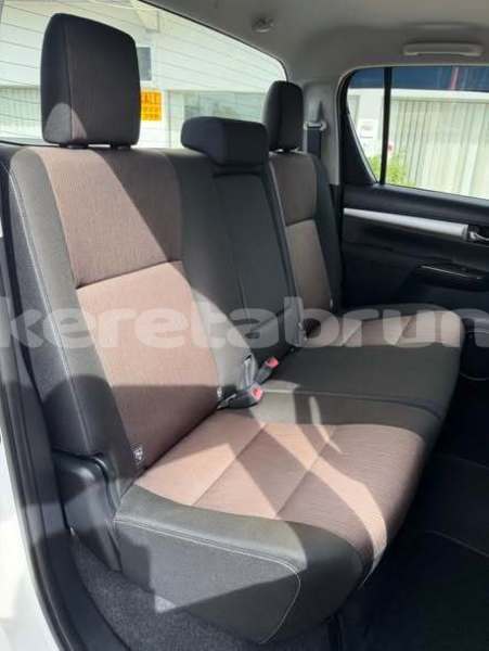 Big with watermark toyota hilux brunei muara bandar seri begawan 7524